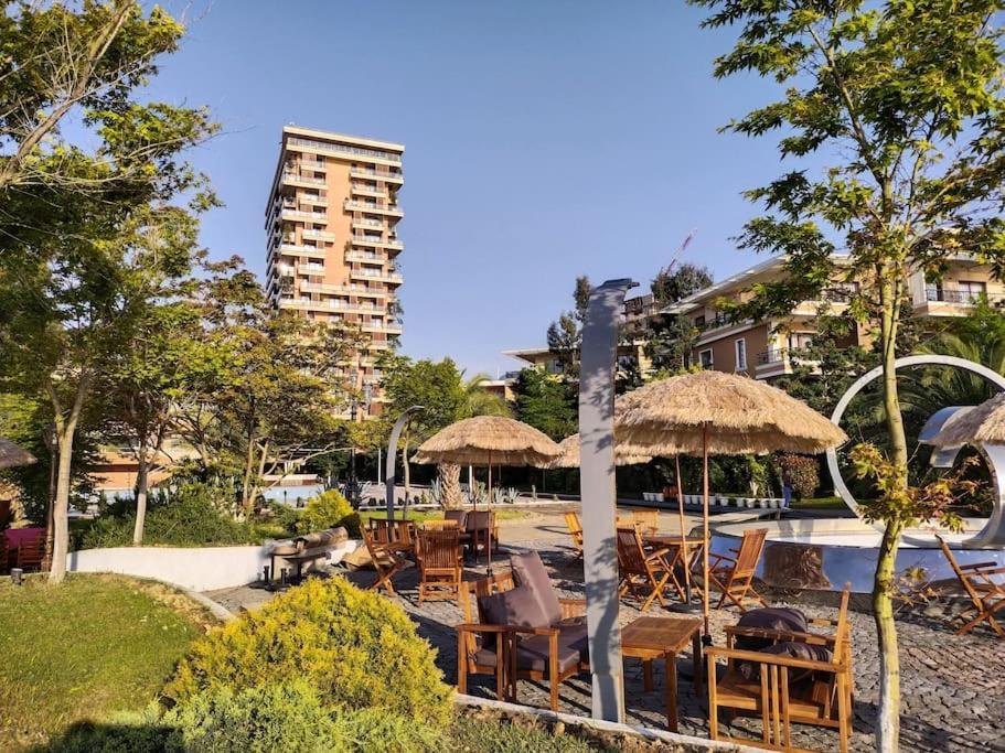 Dreamland Oasis Apartment